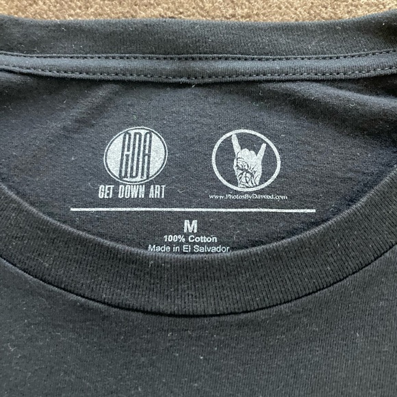 Edgy Black T-Shirt with Red Lips and Money Graphic - Picture 3 of 5